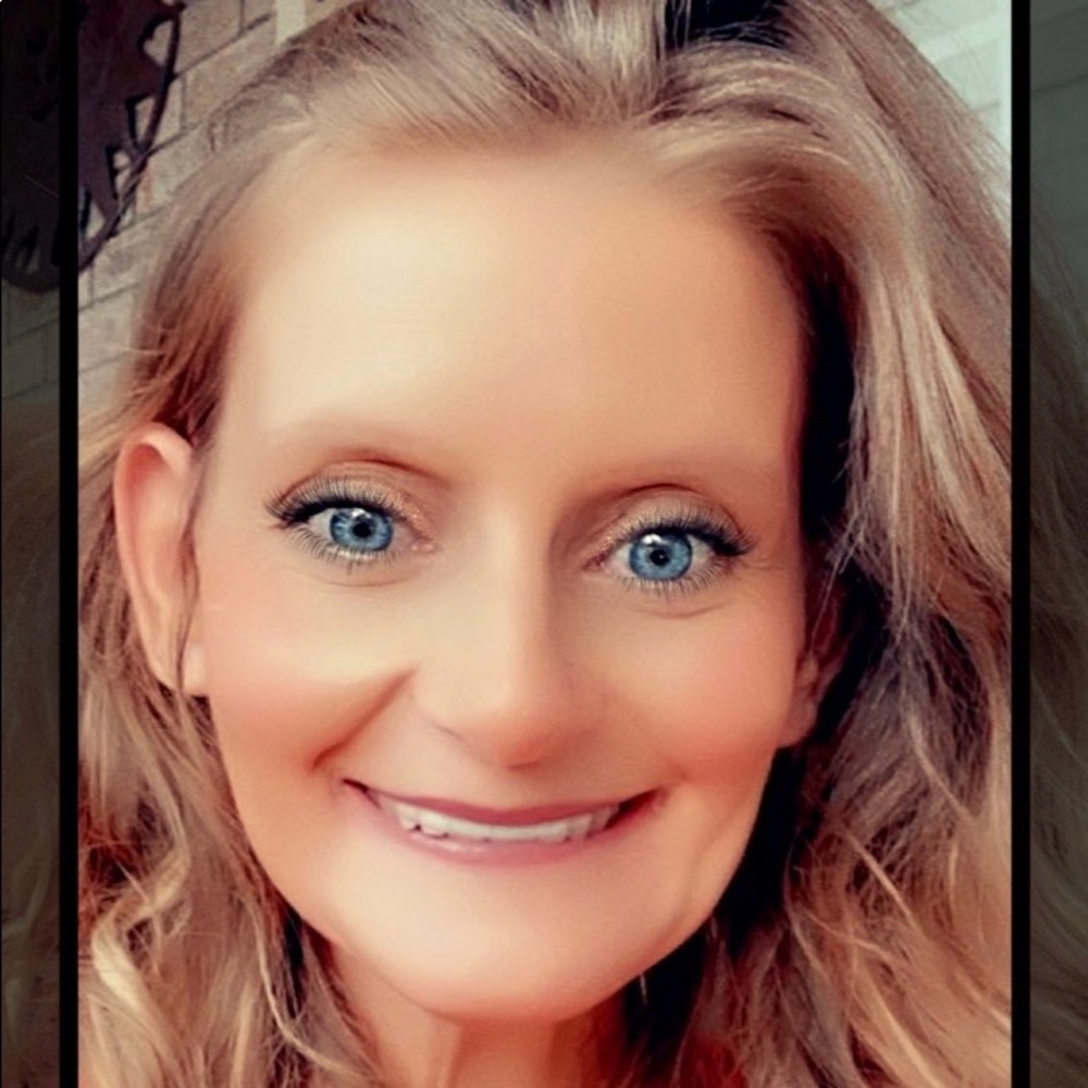 Meet your Posher, Amberly